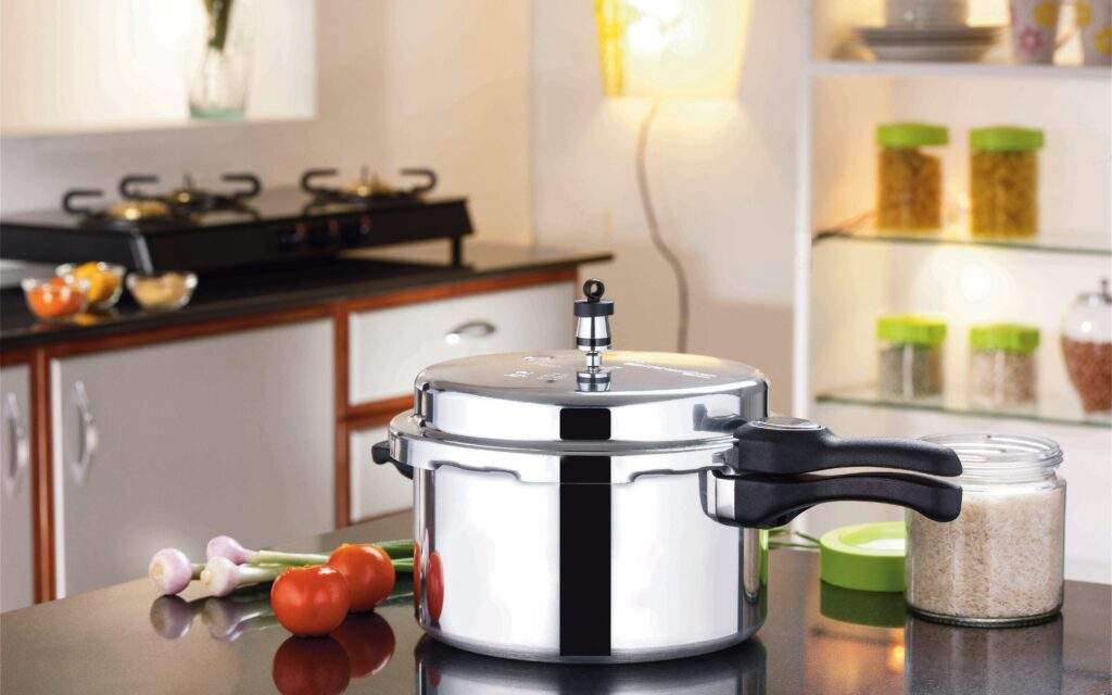 Why Should You Choose a Steel Cooker for Healthy Cooking? 6